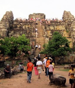 Cambodia Phnom Bakheng Sunset  8