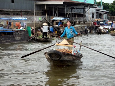 Vietnam Floating Market 8