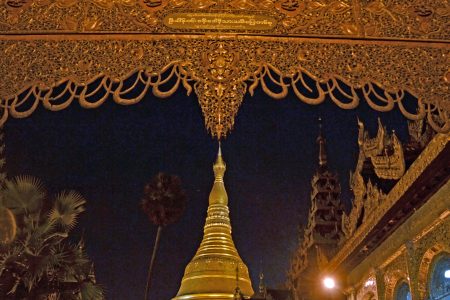 Shwedagon Pagoda at night 13-2